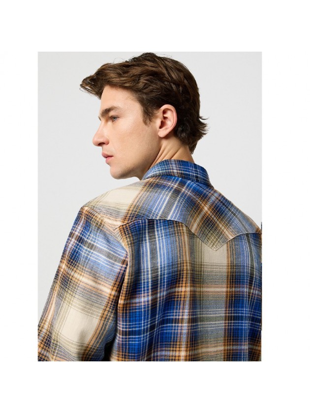 WRANGLER  ΠΟΥΚΑΜΙΣΟ ΚΑΡΩ ΤΑΜΠΑ-ΜΠΛΕ